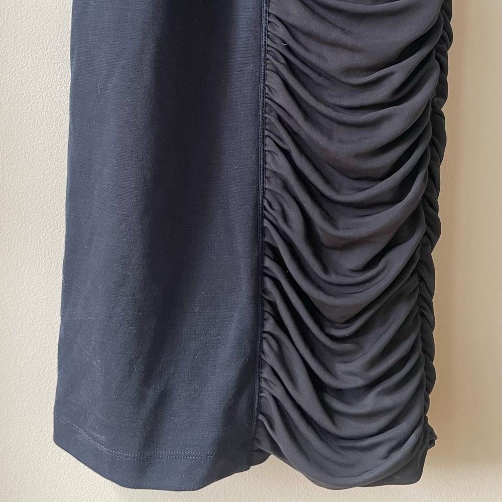 BCBG navy bodycon dress with singed details - Picture 5 of 10